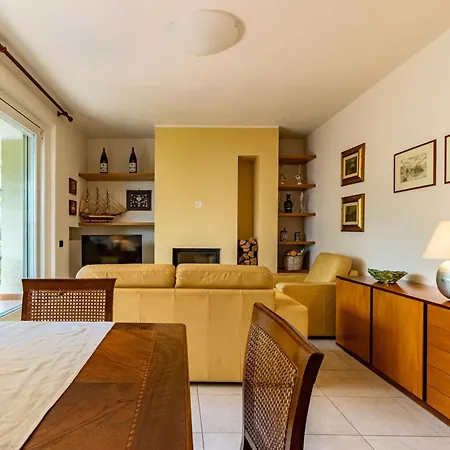 A Casa Nebbiuno, In Villa, Wifi, By Guestaly 公寓 Brovello-Carpugnino