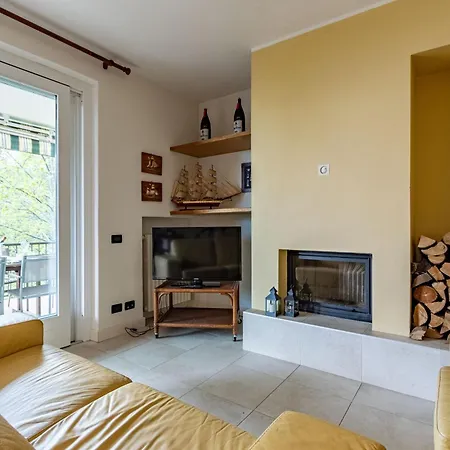 A Casa Nebbiuno, In Villa, Wifi, By Guestaly 公寓 *